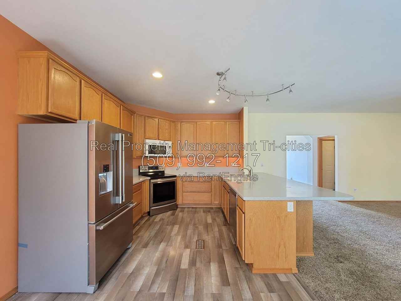 4111 Joshua Dr - Photo 6 of 24