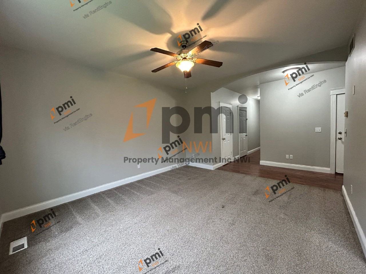4000 Silhavy Rd - Photo 5 of 28