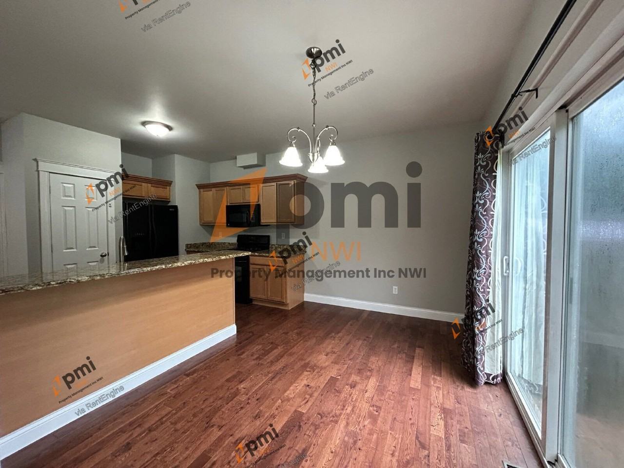 4000 Silhavy Rd - Photo 6 of 28