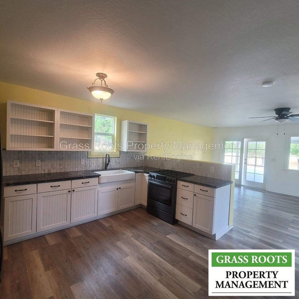 14502 Lime Kiln Rd - Photo 2 of 10