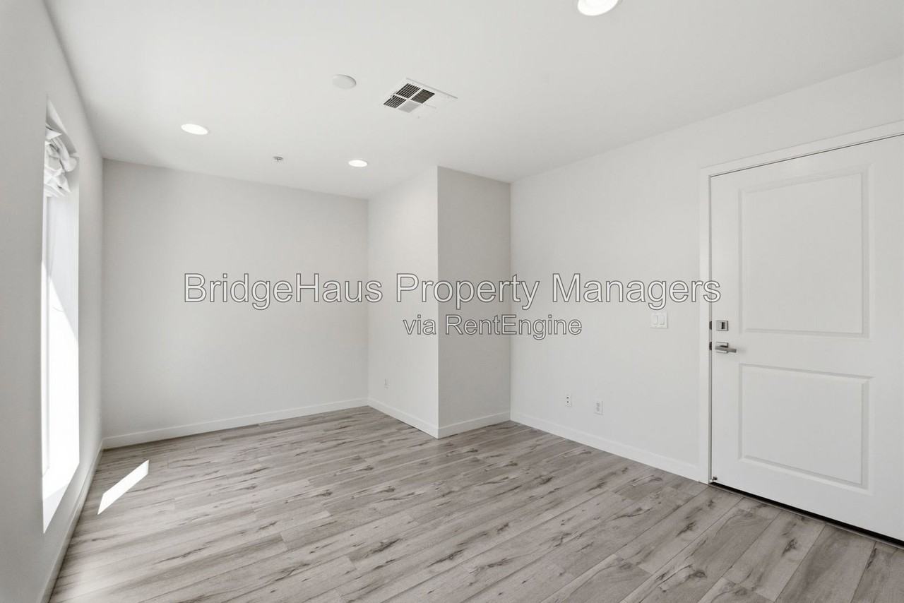 3740 3rd Ave #1 - Photo 7 of 37