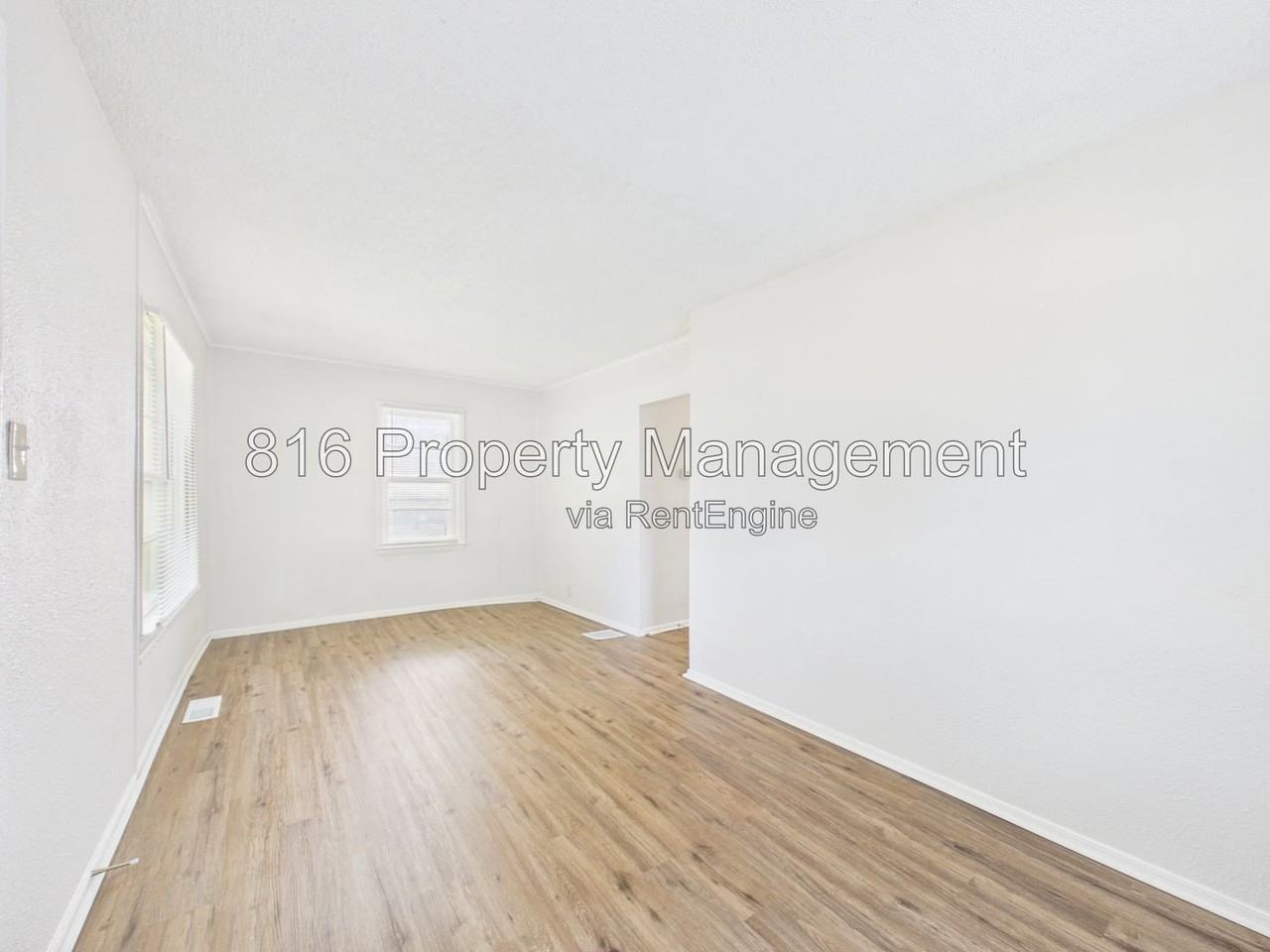 1309 E 84th Ter - Photo 2 of 15