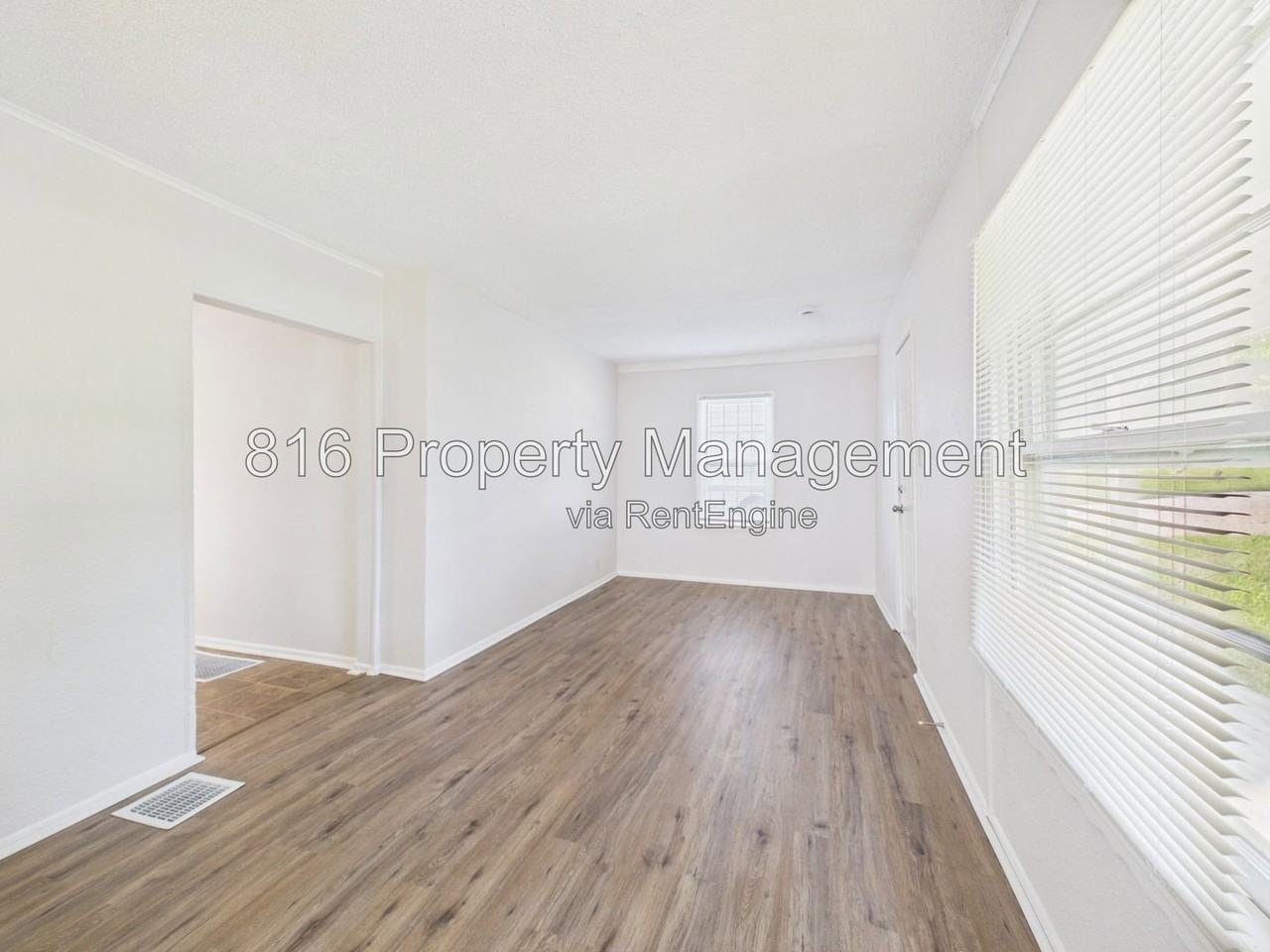 1309 E 84th Ter - Photo 3 of 15