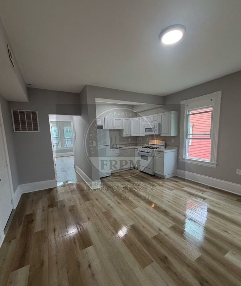 106 Cherry St #2 - Photo 4 of 15