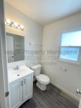 1054 W 1520 N #E - Photo 2 of 7