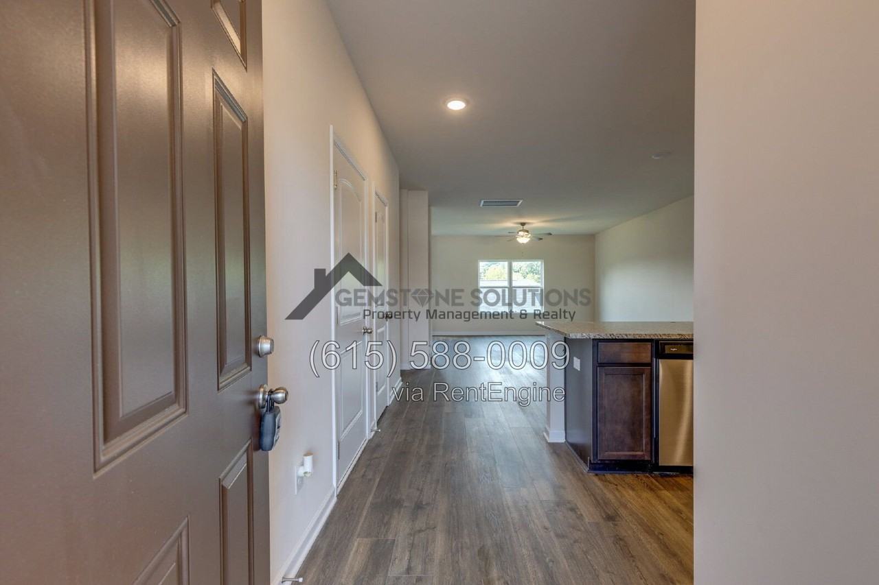 2559 Queen Bee Dr - Photo 4 of 50