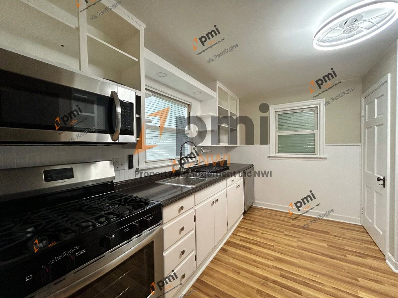 1110 Lafayette St - Photo 6 of 19