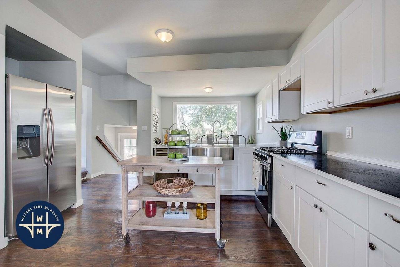 1624 E Belleview Pl - Photo 7 of 16