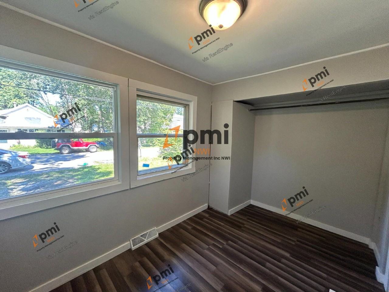 14725 Bryan St - Photo 6 of 27
