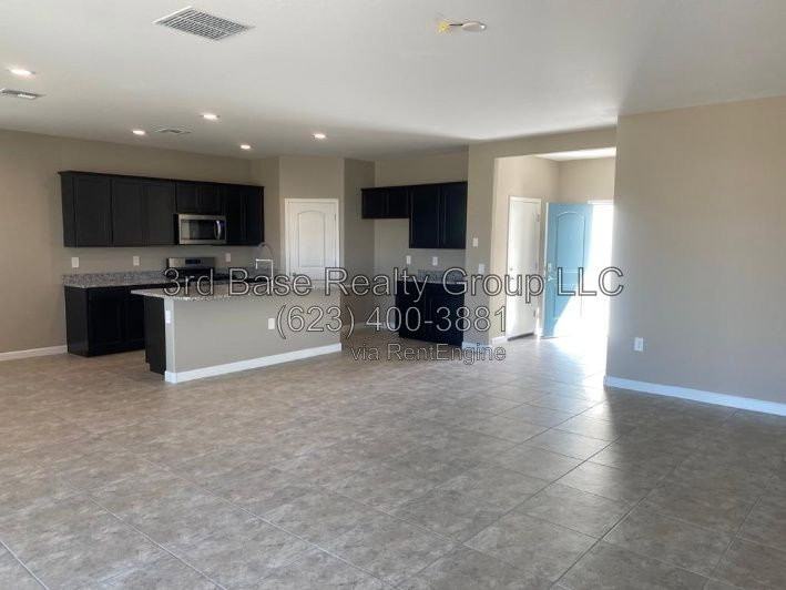3336 N 300th Dr - Photo 4 of 23