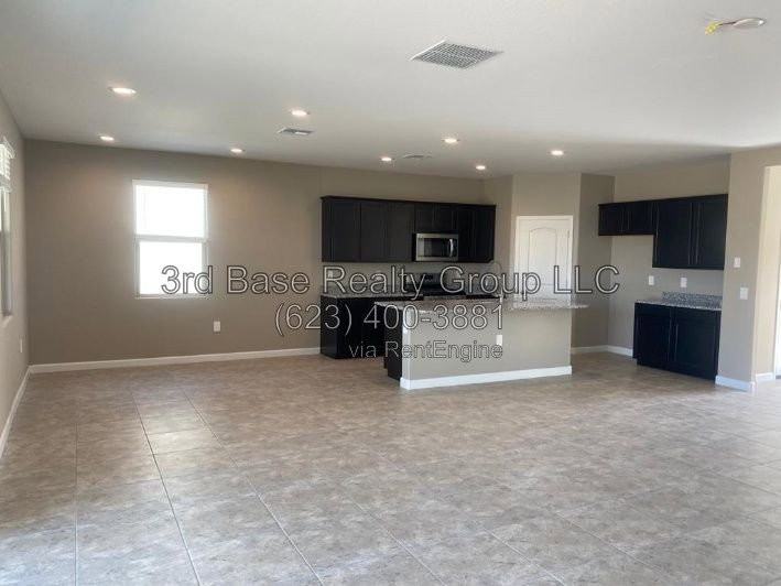 3336 N 300th Dr - Photo 5 of 23
