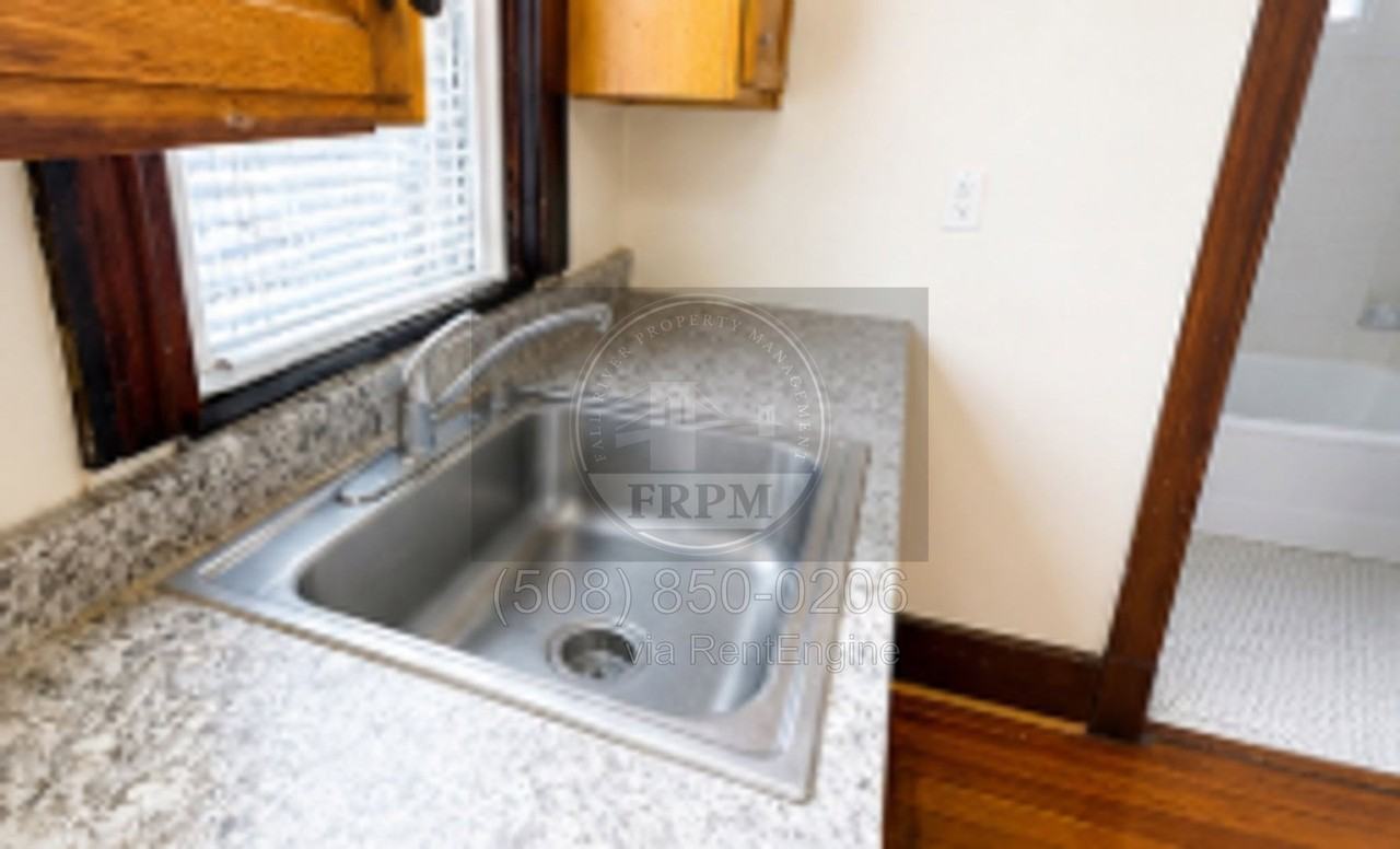 244 Osborn St #4 - Photo 4 of 23