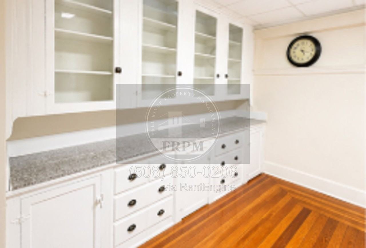 244 Osborn St #4 - Photo 5 of 23