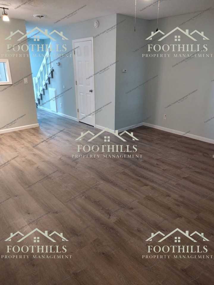 4326 Old Mill Rd - Photo 4 of 17
