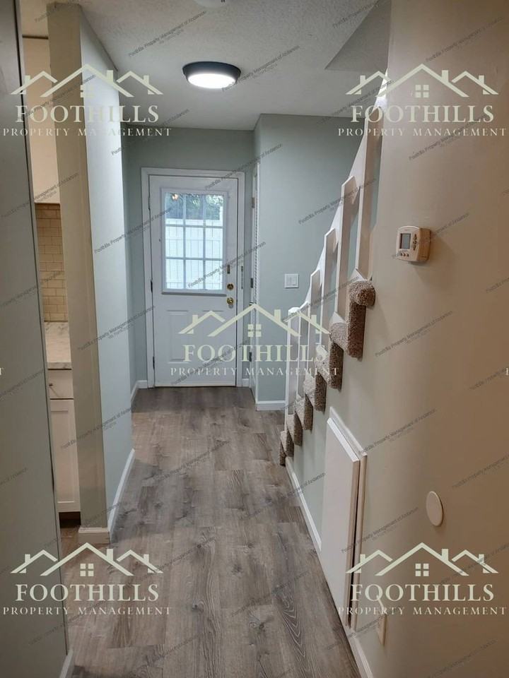 4326 Old Mill Rd - Photo 7 of 17