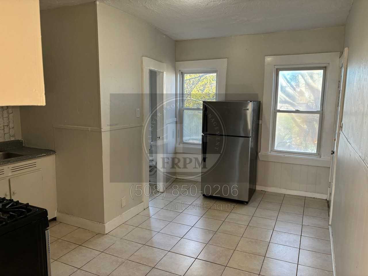 441 Rivet St #2E - Photo 4 of 17