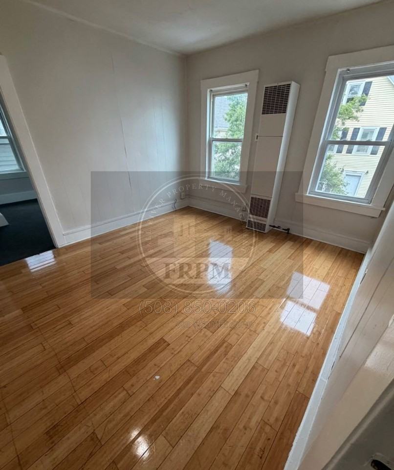 441 Rivet St #2E - Photo 6 of 17