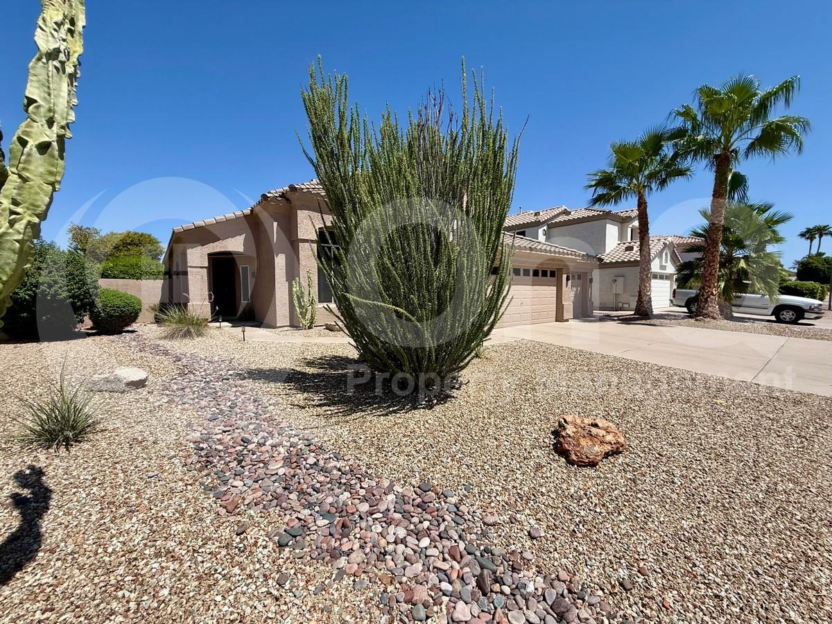 6064 W Irma Ln - Photo 2 of 29