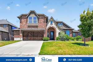 featured image of 911 Birchwood Dr