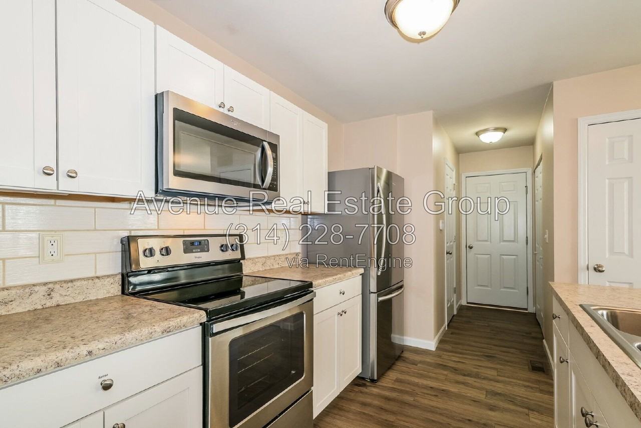 322 Countryshire Dr - Photo 7 of 15