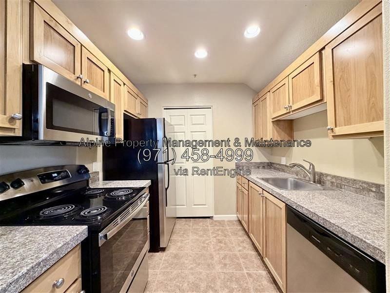 22836 Sw Forest Creek Dr #100 - Photo 3 of 23