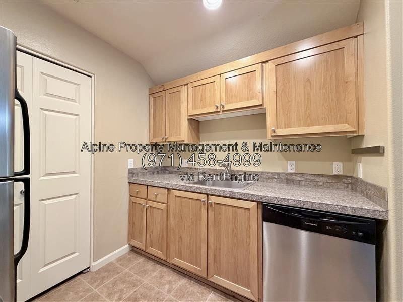 22836 Sw Forest Creek Dr #100 - Photo 5 of 23