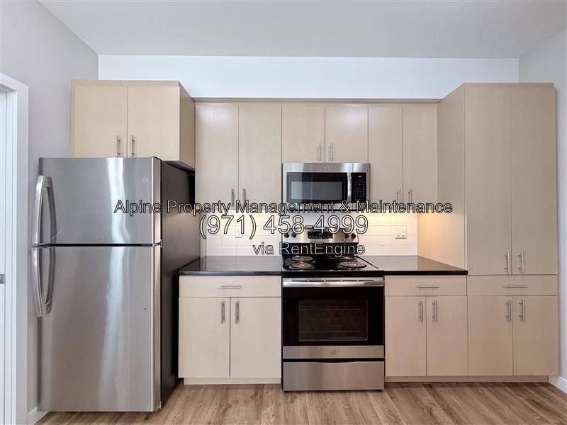 1415 Se Pardee St #307 - Photo 4 of 19