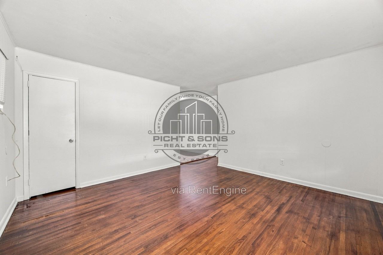 1625 Kelly St - Photo 3 of 18