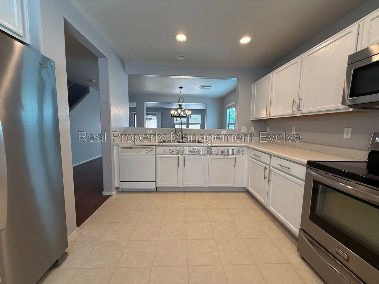 21122 E Stonecrest Dr - Photo 5 of 30