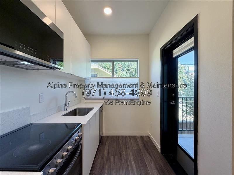 1524 Ne 40th Ave #203 - Photo 5 of 18