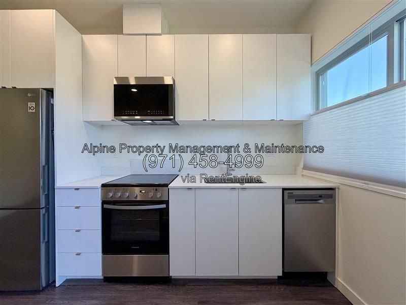 1524 Ne 40th Ave #203 - Photo 7 of 18