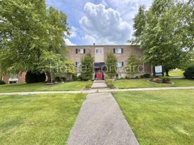 164 Lakeshore Dr #4 - Photo 1 of 1