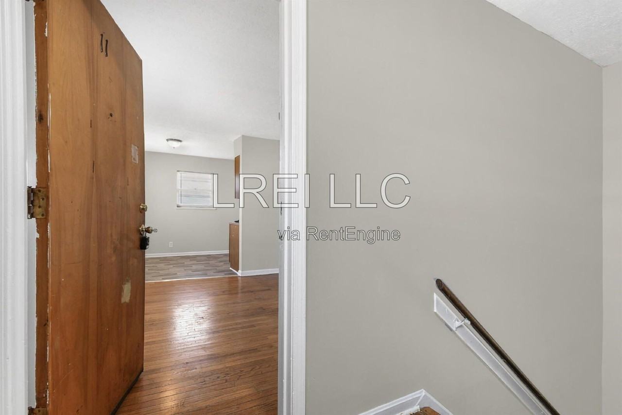 3208 Orchard Manor Cir #11 - Photo 2 of 28