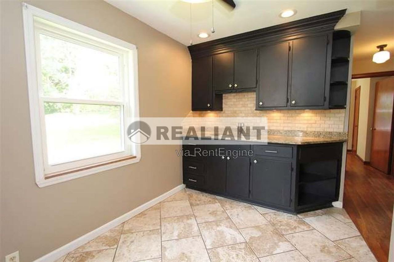 63 Eastern Ave - Photo 6 of 18
