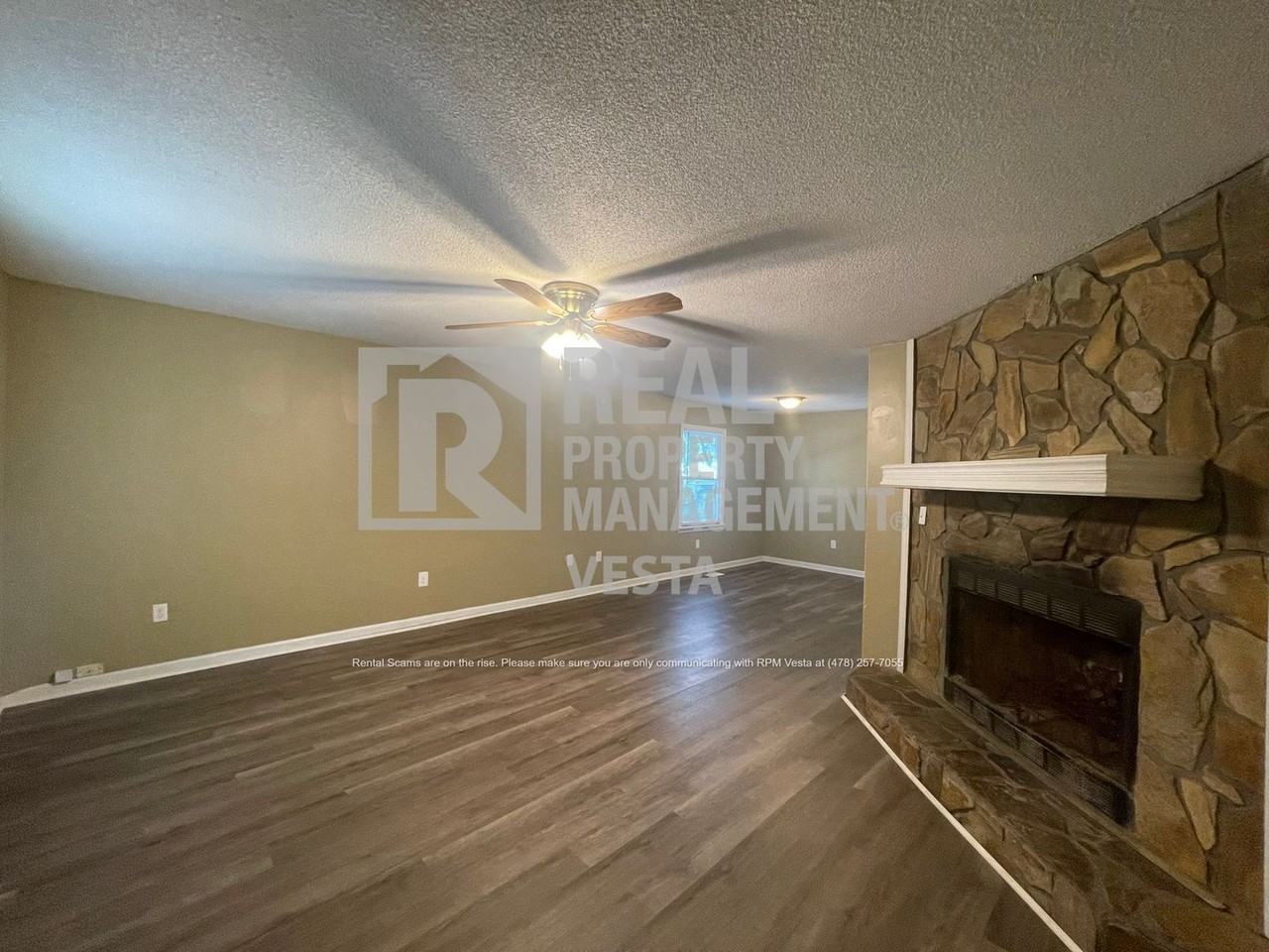 1177 Sandy Beach Dr - Photo 4 of 18