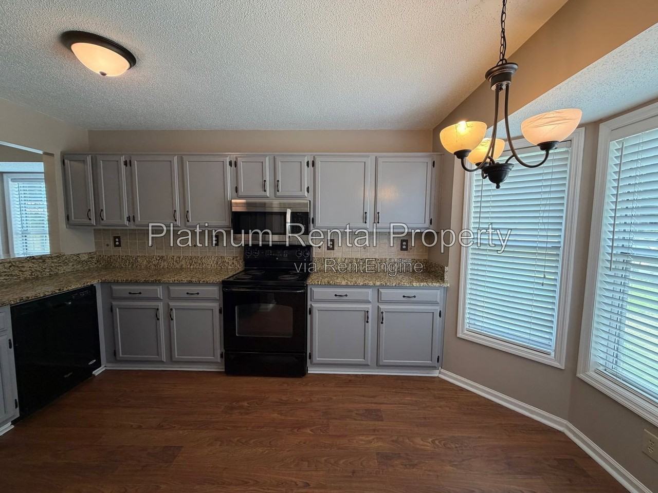 5116 Laurel Bridge Ct Se - Photo 6 of 35