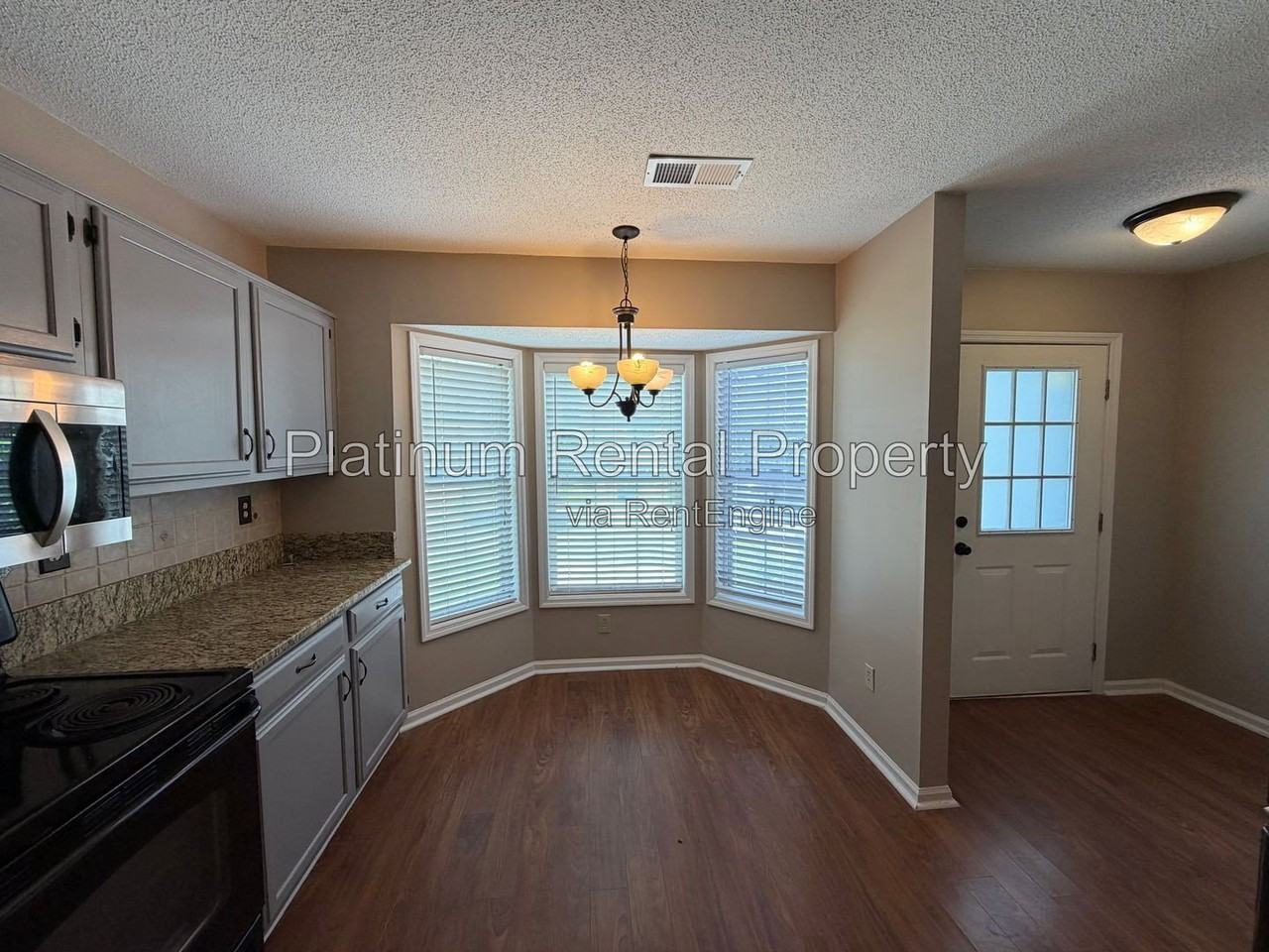 5116 Laurel Bridge Ct Se - Photo 7 of 35