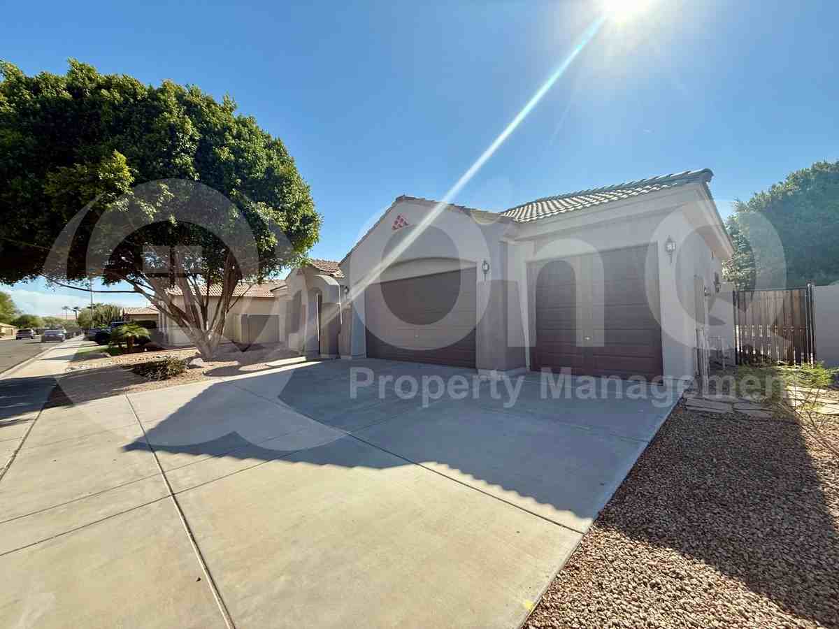 3630 S Velero St - Photo 2 of 27