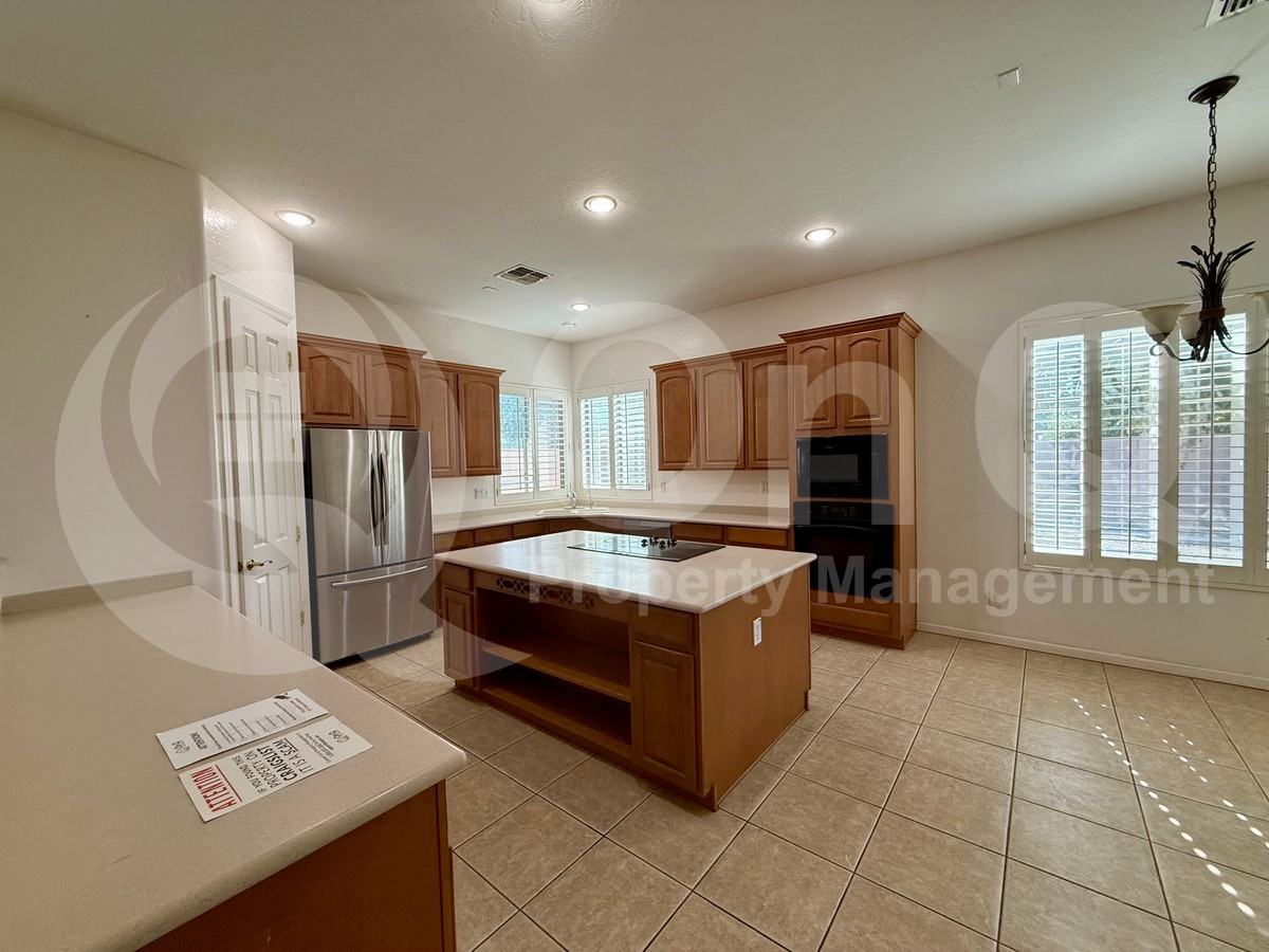 3630 S Velero St - Photo 5 of 27