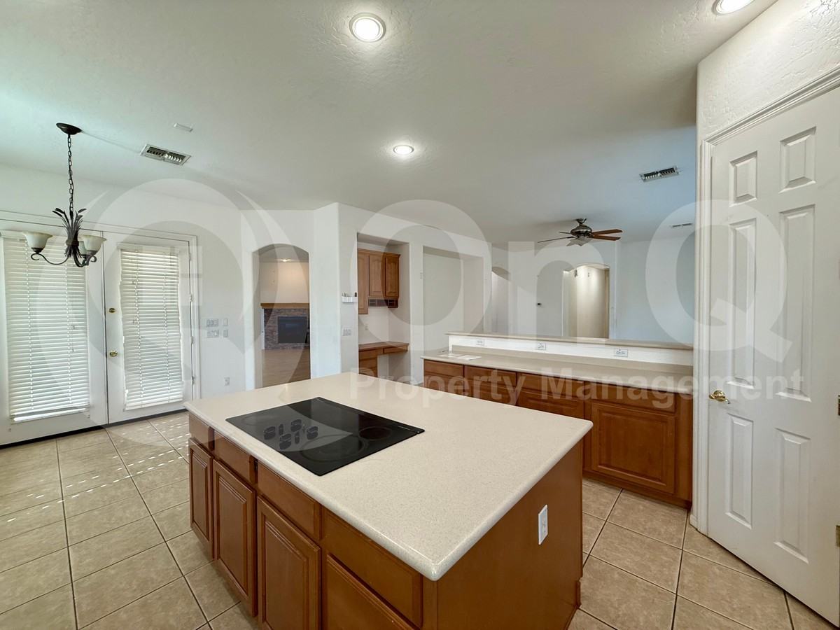 3630 S Velero St - Photo 6 of 27