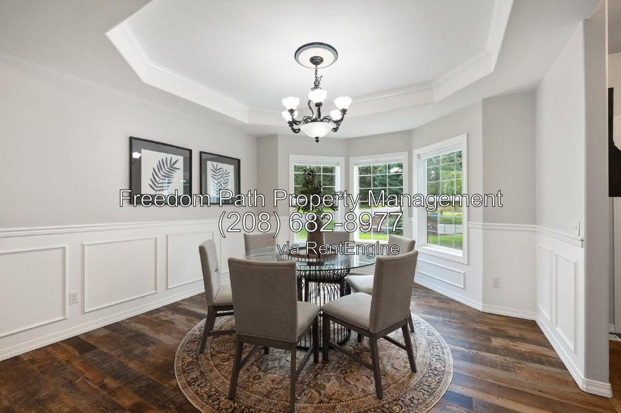 3825 E English Point Rd - Photo 5 of 46