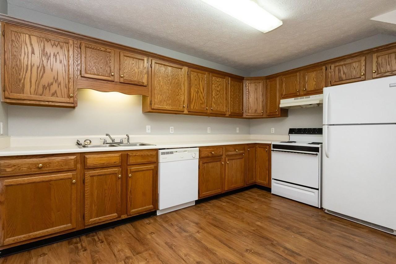 5437 Blue Oak Dr #5437 - Photo 3 of 26