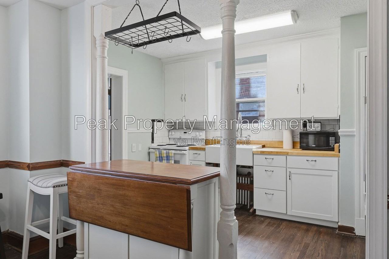 3022 Grayland Ave - Photo 6 of 26