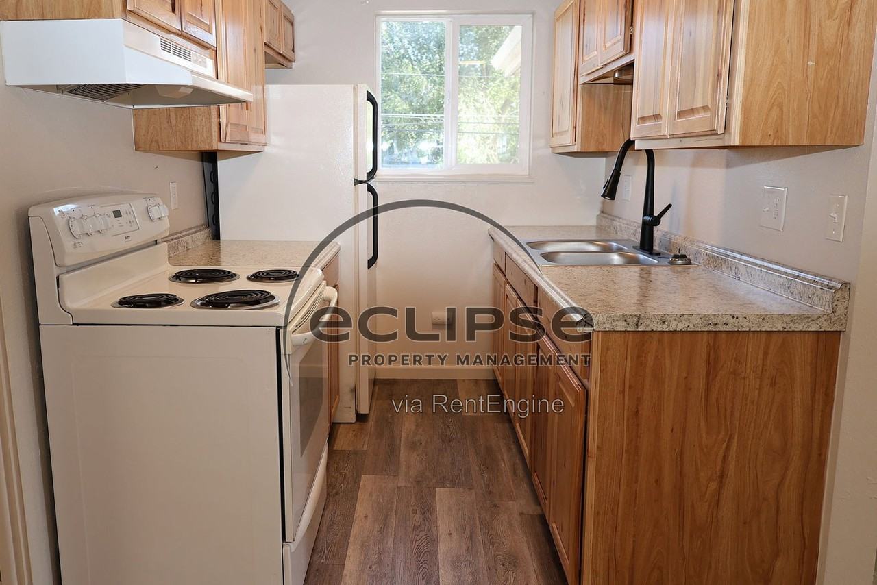 420 Chipeta Ave #32 - Photo 4 of 13