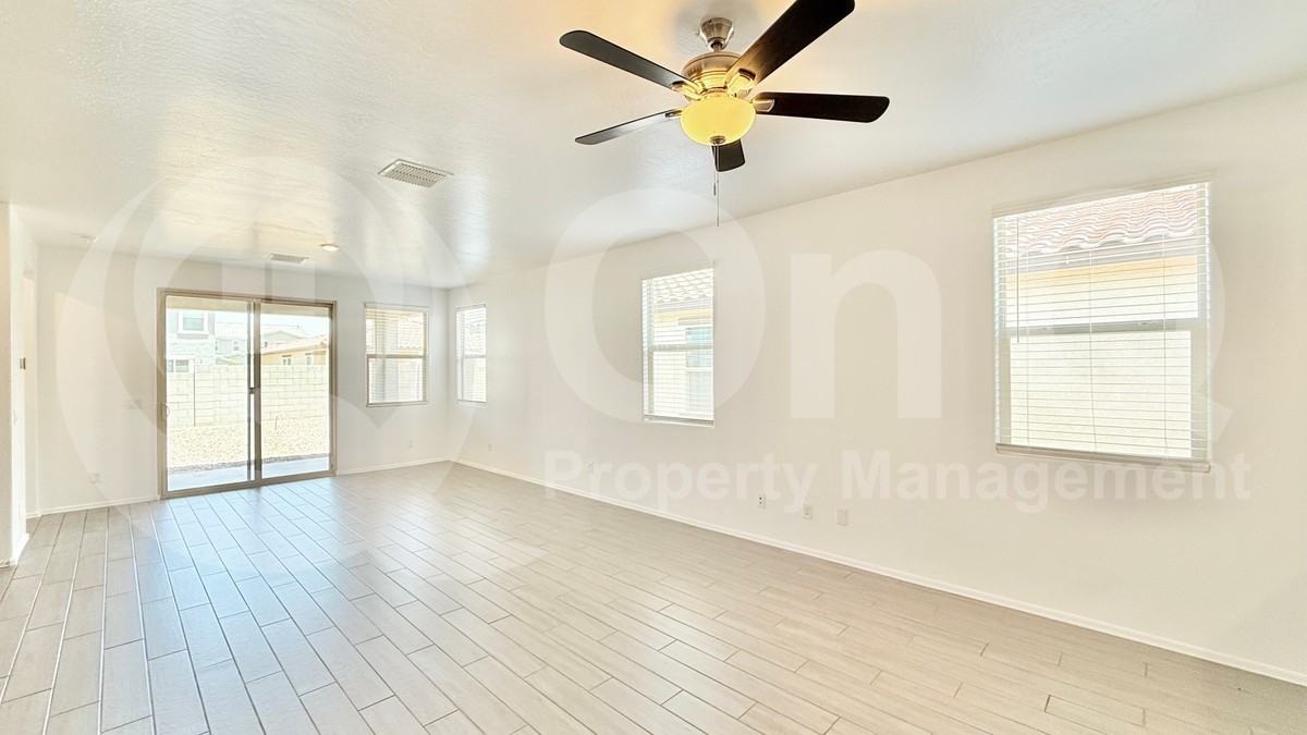 36604 W San Sisto Ave - Photo 7 of 23