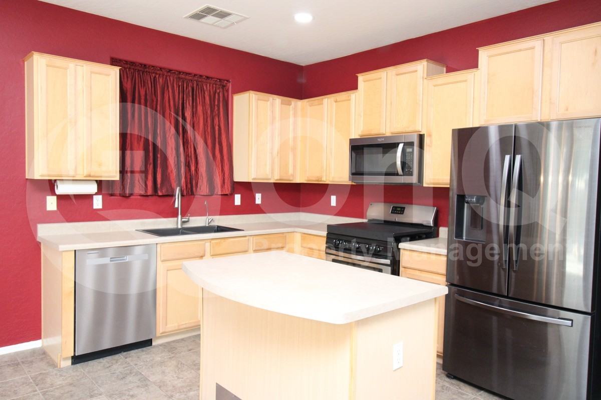 19453 E Reins Rd - Photo 3 of 21