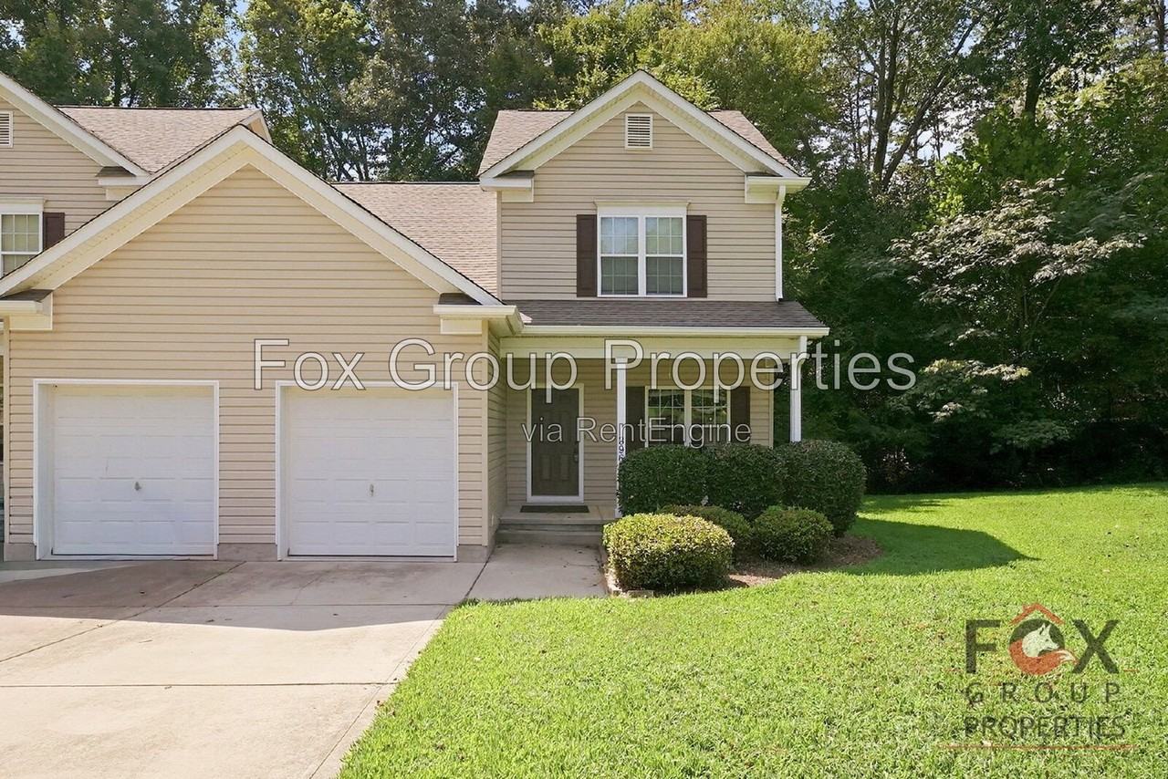 3996 Kimberly Pl - Photo 2 of 17