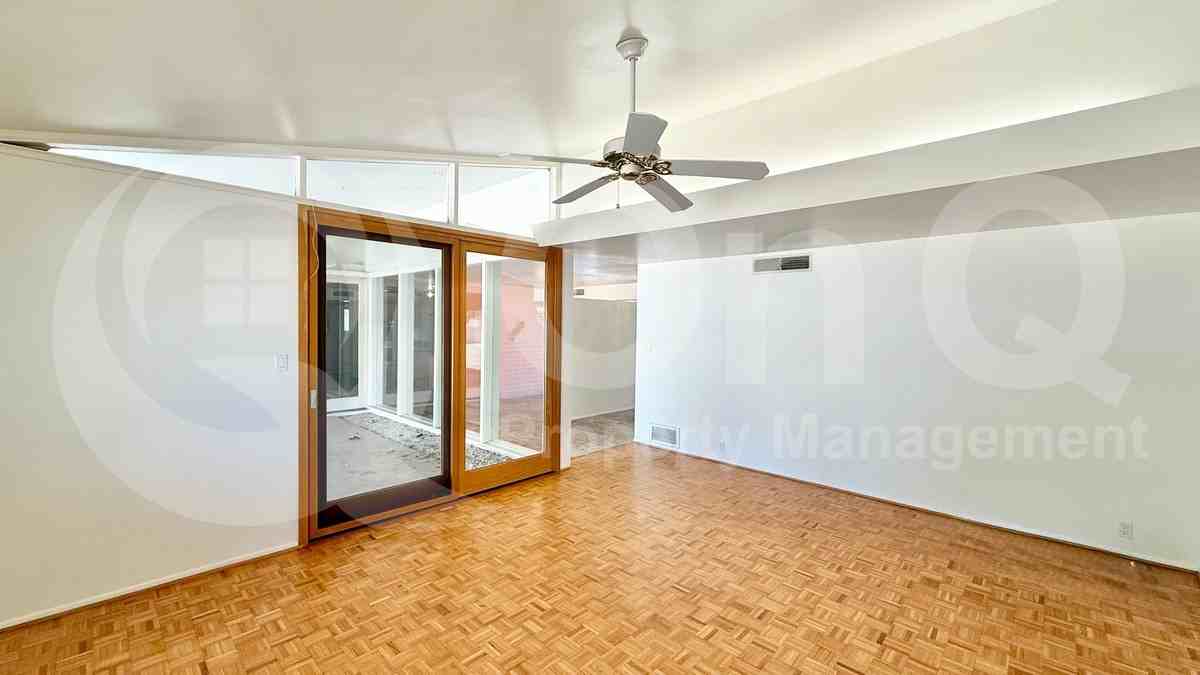 2238 E Montebello Ave - Photo 3 of 28