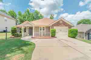featured image of 3128 Alexandria Dr