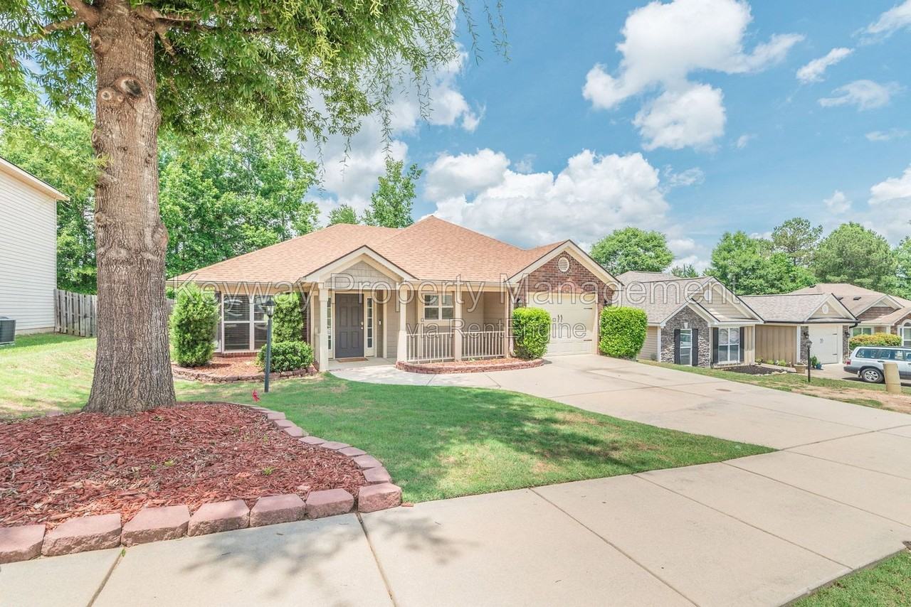 3128 Alexandria Dr - Photo 4 of 45